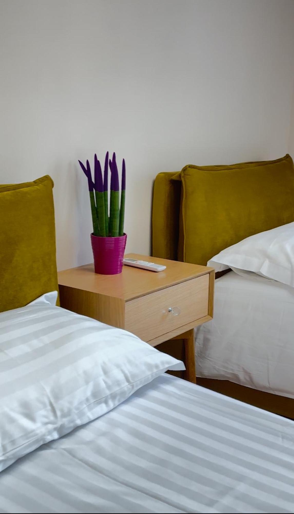 Eja Apartment 3 Tirana Buitenkant foto